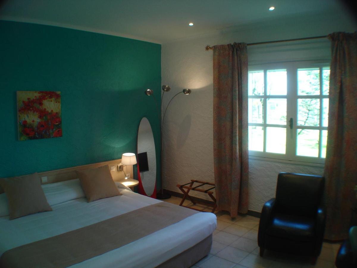 Le Fleurance - NOUVELLE équipe - Groupe LOGIS Hôtels Exterior foto