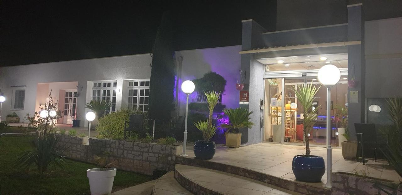 Le Fleurance - NOUVELLE équipe - Groupe LOGIS Hôtels Exterior foto